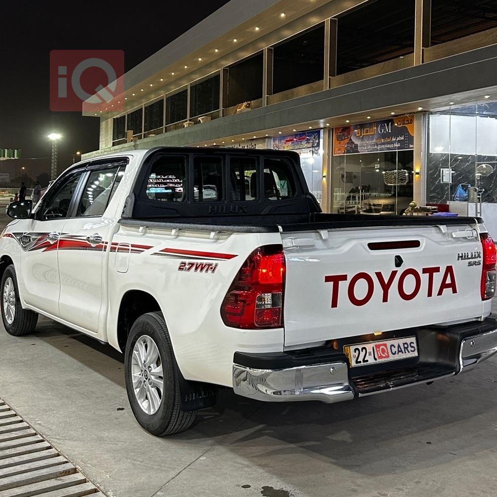 Toyota Hilux